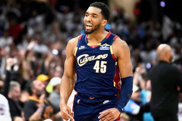 Mitchell, Cavs agree to 4-year, $273 million contract